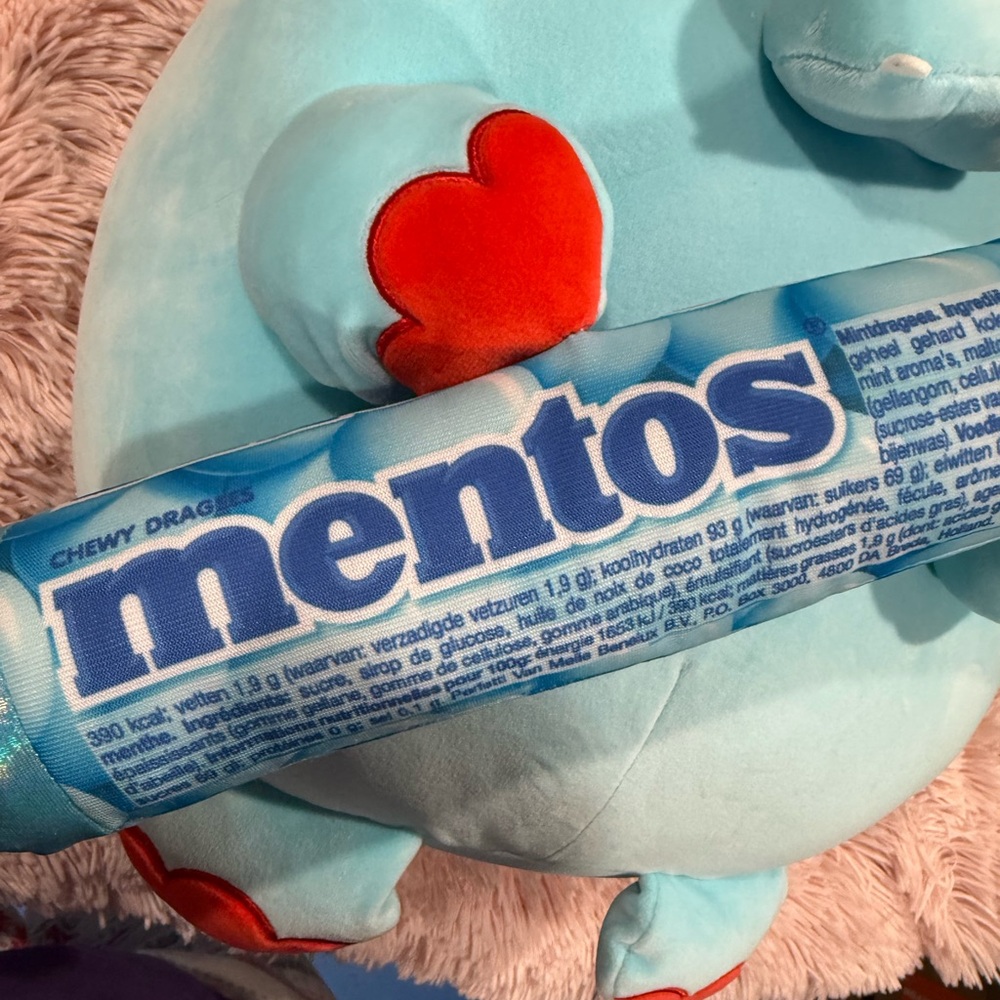 ZURU Snackles (Mentos Hippo Super Sized 14 inch Plush by ZURU - Picture 5 of 13
